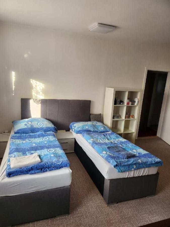 Homestay U Hanky Zdiby Exteriör bild